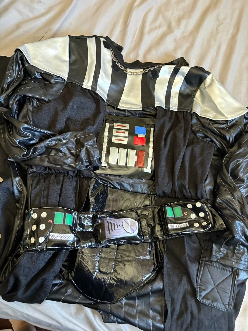 Disney Darth Vader’s Star Wars costume